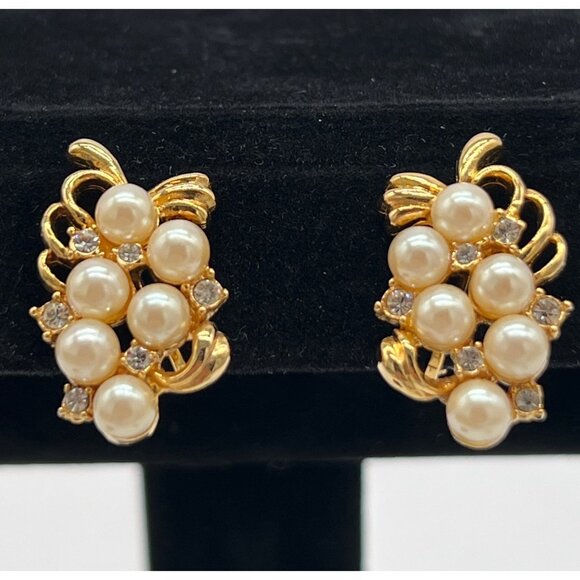 Vintage Gold Clip-On Earrings With Faux Pearls & Rhinestones Elegant Design - Picture 2 of 8
